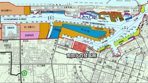 高雄港:南部發電廠位於高雄市前鎮區，1953年時台灣南部地區工業發展持續成長，為了配合中島加工出口區的電力需求，是政府來臺後第一座興建發電廠，也是台灣唯一坐落於都會區內的火力發電廠。