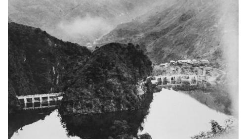 於1919年興建，1934年6月完工，堰堤可貯水3億立方公尺。
