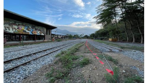 目前僅使用一條股道供旅客上下車。