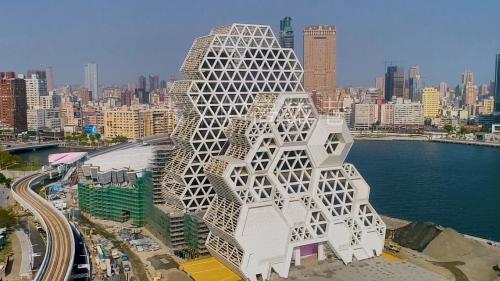 &nbsp;高雄港邊海洋文化及流行音樂中心