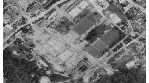 1951年由於台北水源地慢濾場水量不足，1951年在其旁增建一座快濾場，於1952年完成，並改名為新店溪淨水場。