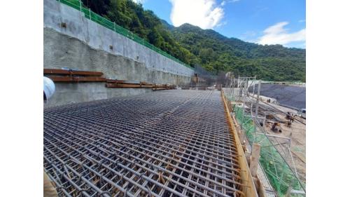 &nbsp;取水口引水路鋼筋綁紮