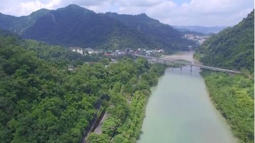 &nbsp;
新店溪位於台灣北部，是淡水河水系三大支流之一，河長81公里，流域面積921平方公里