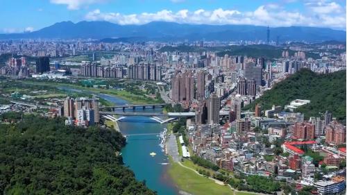 &nbsp;新店溪位於台灣北部，是淡水河水系三大支流之一，河長81公里，流域面積921平方公里