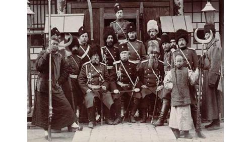 1900年5月各國從天津派水兵及海軍陸戰隊349人登岸，乘火車抵北京控制治安，保護使館區及西什庫教堂。
&nbsp;
