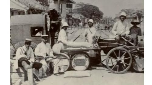 1900年6月15日西什庫戰役打響後，法意士兵與進攻的義和團展開激戰，打退義和團先鋒。義和團也向教堂發動進攻，守軍則以快槍與之對戰。
&nbsp;