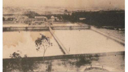 &nbsp;新竹水道水水源地內初建時之原有階梯狀中軸排列的過濾設施。